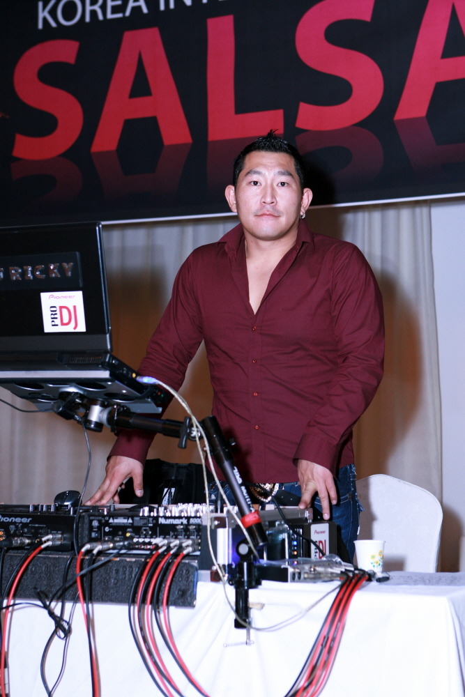 osalsa_681_0011.jpg