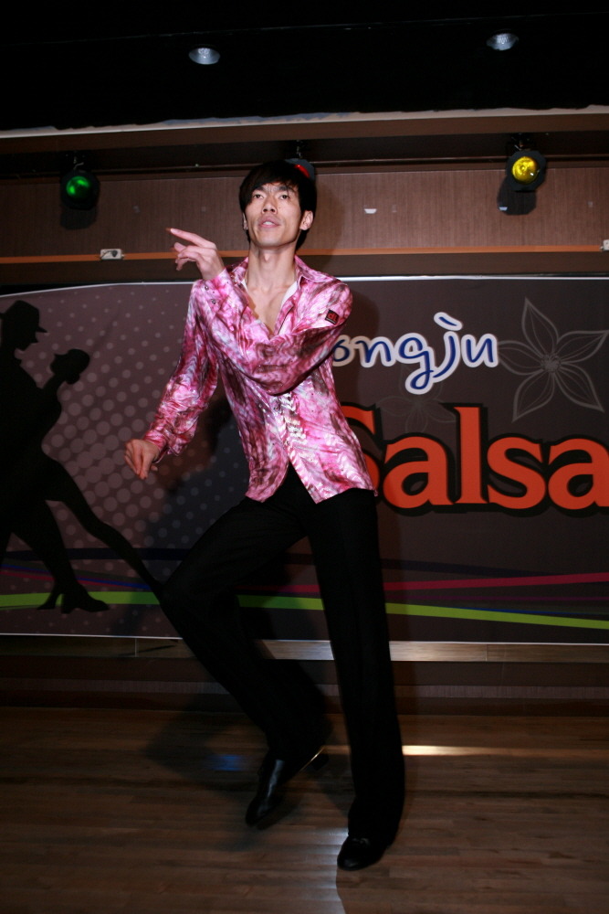 osalsa_687_0001.jpg