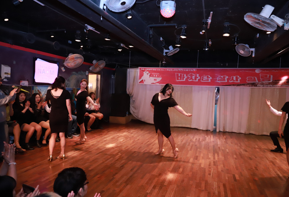 1029818657_BhJiEGn0_5.JPG