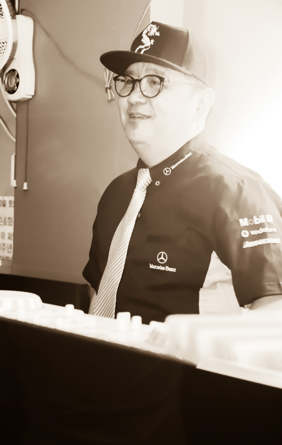 1029818657_LUMbusiP_1.JPG