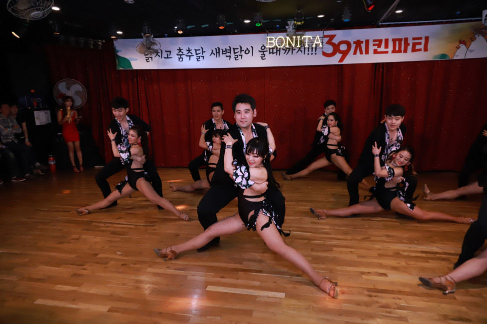 1029818657_UuP9girt_157.JPG
