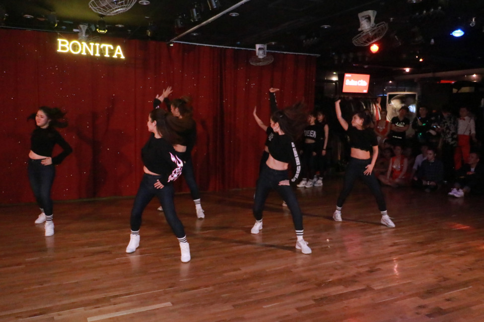 1030112813_WFn53DJV_ED8EB8ECA791145.jpg