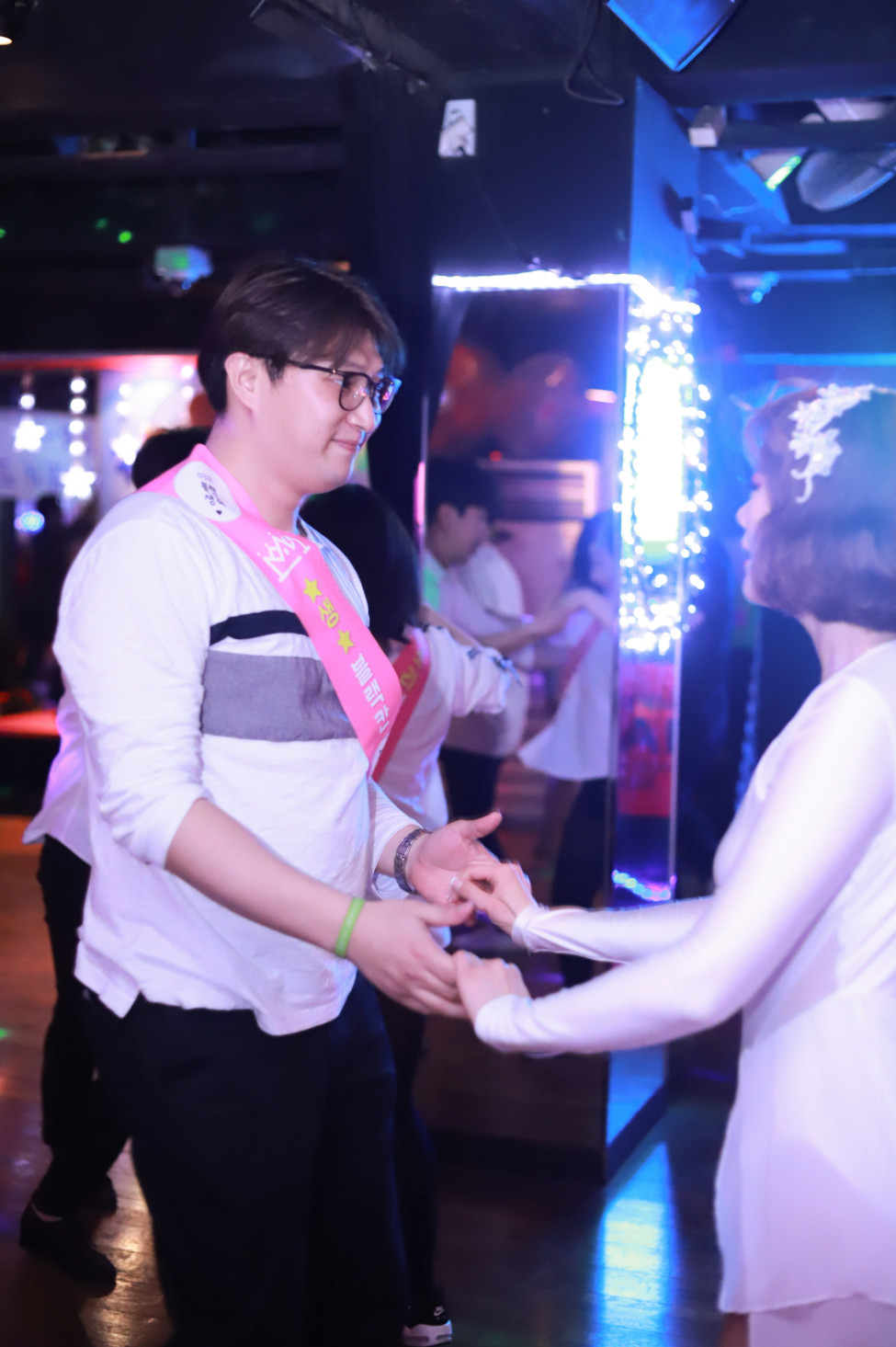 1030112813_ce5O8knI_ED8EB8ECA791229.jpg