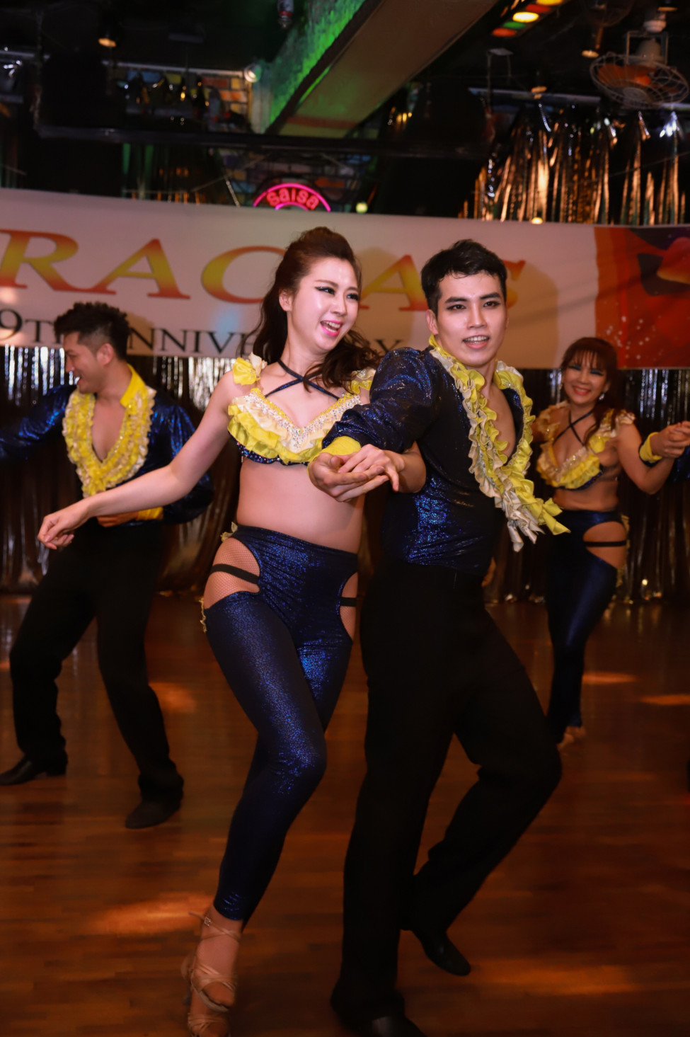 1030112813_vIR8Os2L_ED8EB8ECA79142.jpg