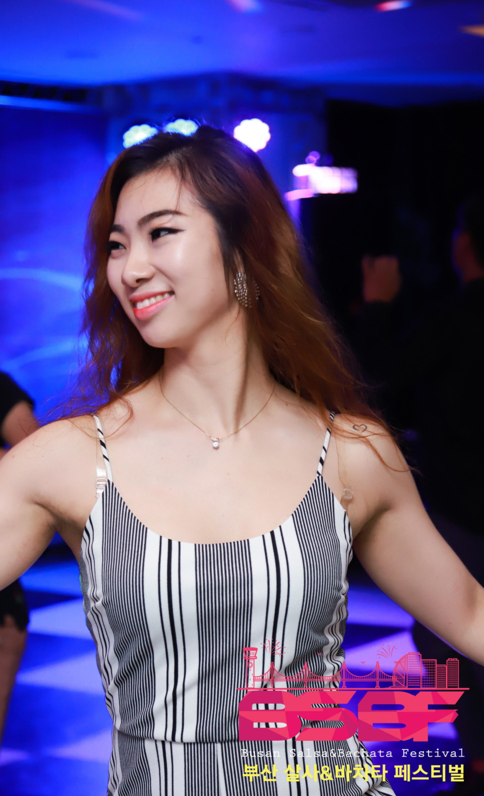 1030118537_3HAeXQwj_ED8EB8ECA79142.jpg