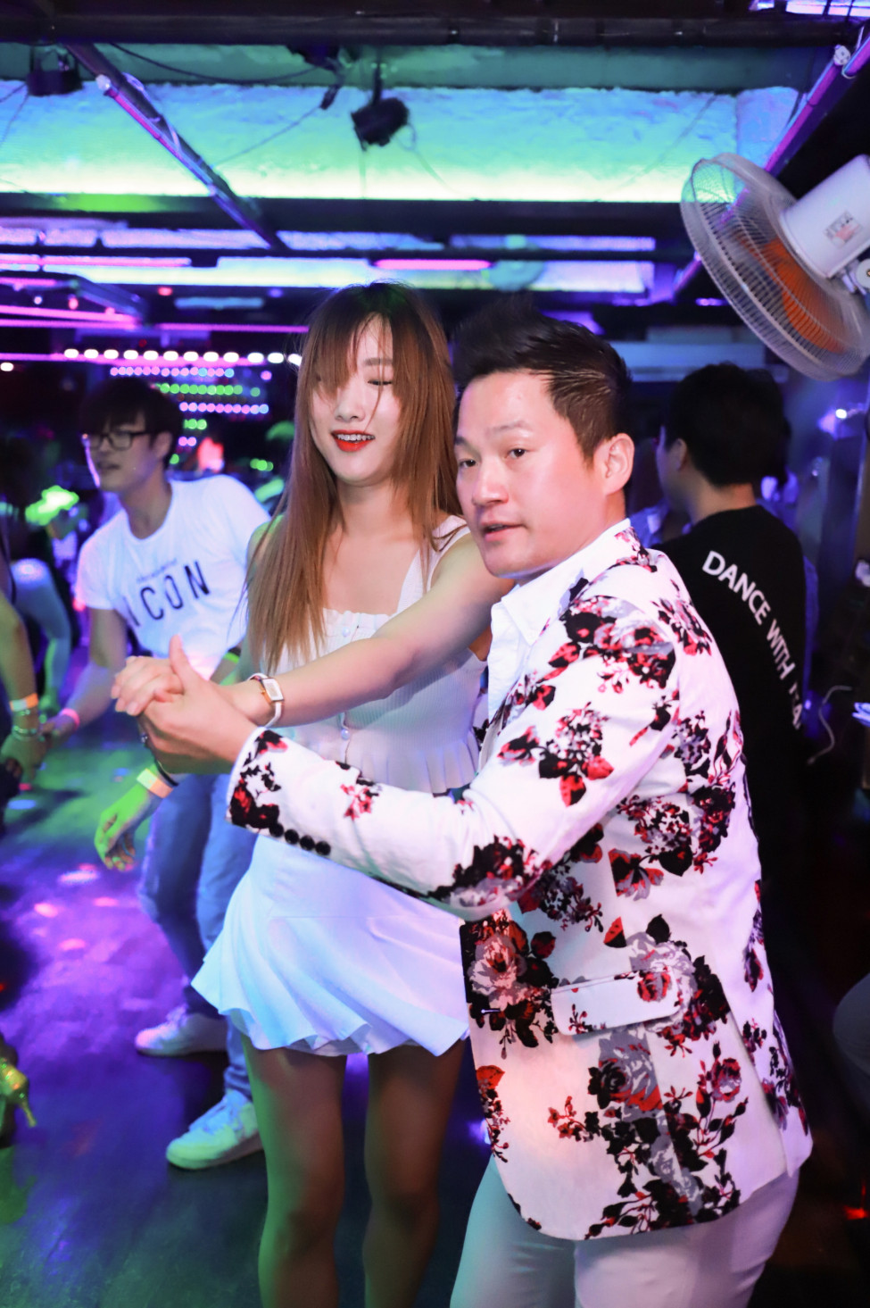 1030118537_9tcljaYI_ED8EB8ECA79150.jpg