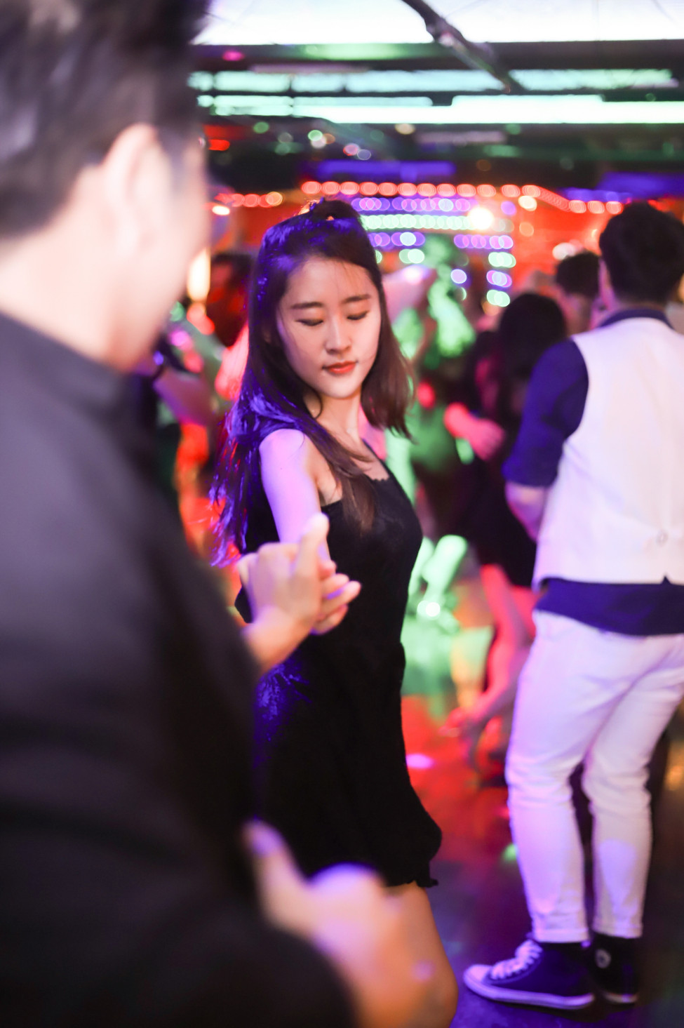 1030118537_J5hi8ECR_ED8EB8ECA7918.jpg