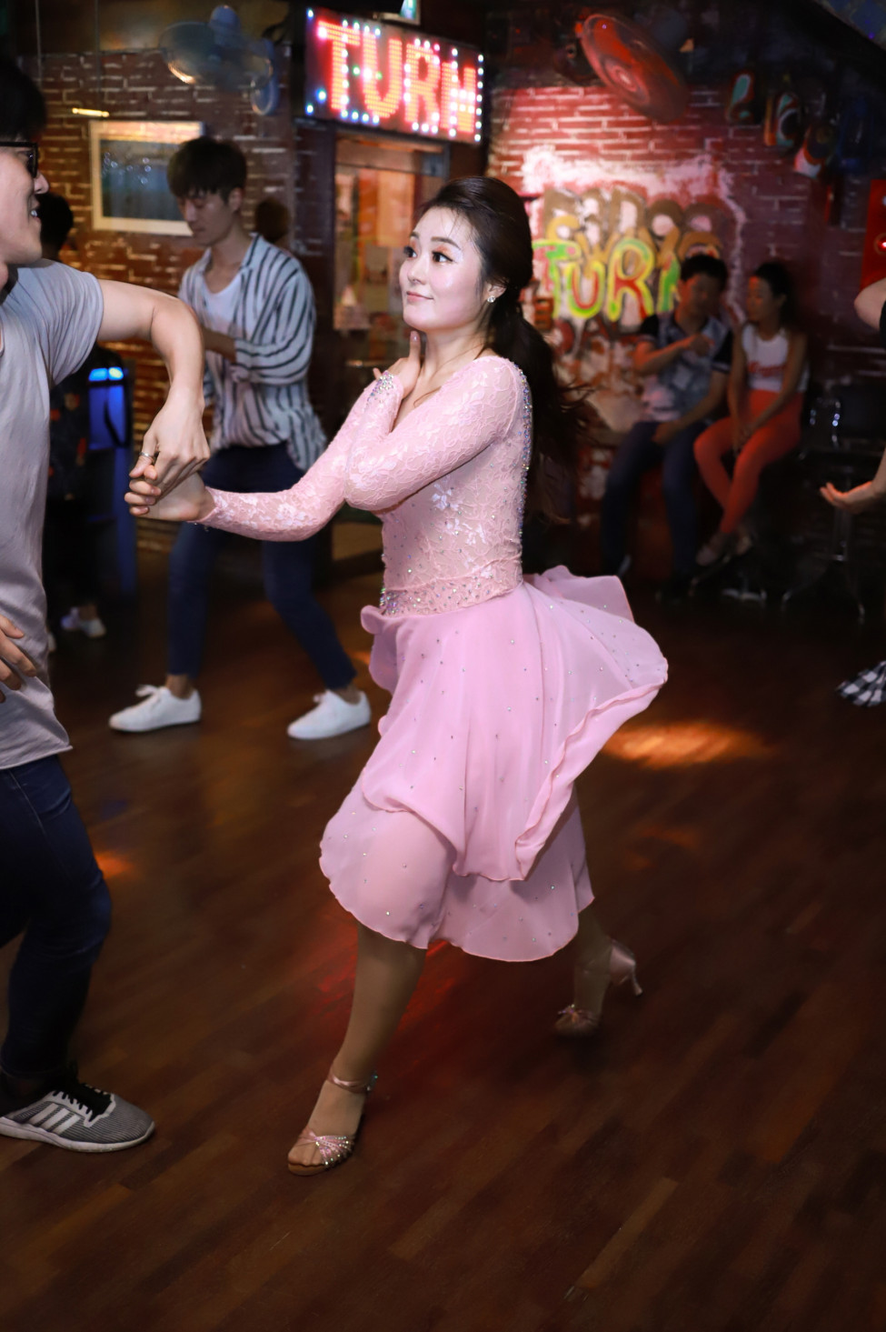 1030118537_QXlK9WNL_ED8EB8ECA791152.jpg