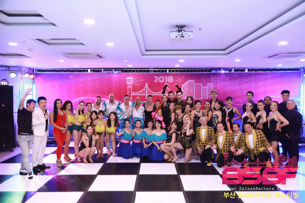 1030118537_YA5nhwiN_ED8EB8ECA79120.jpg