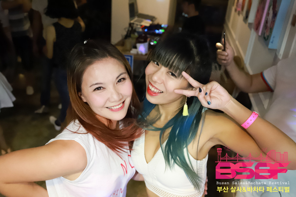 1030118537_dNxUb1Qu_ED8EB8ECA791201.jpg