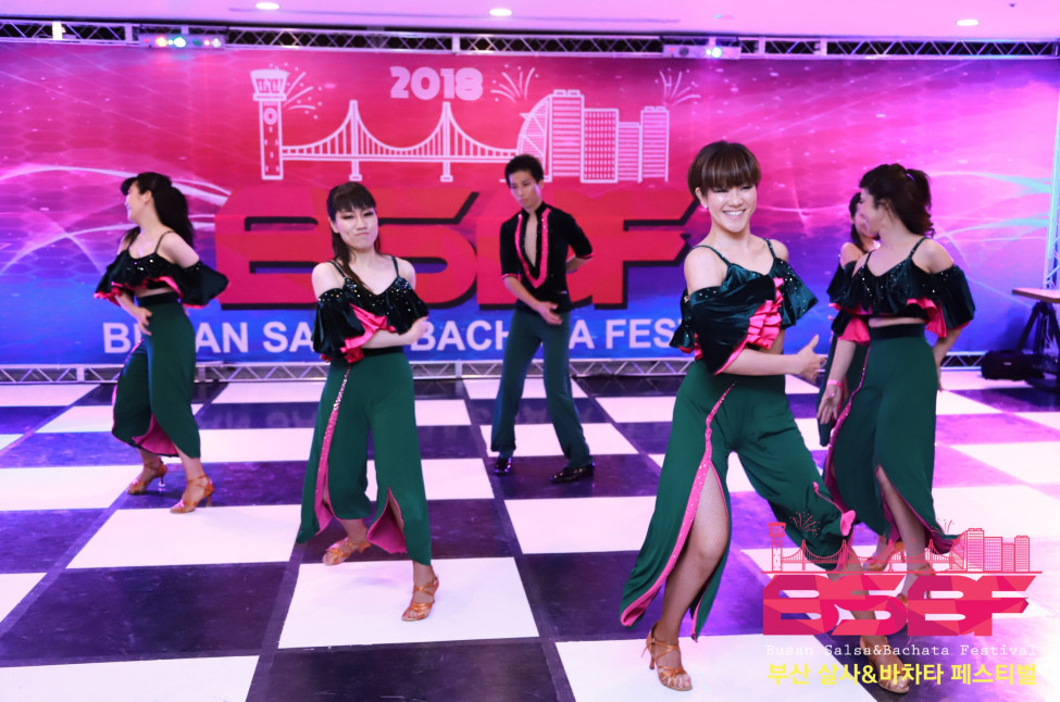 1030118537_q87ghSxb_ED8EB8ECA7916.jpg