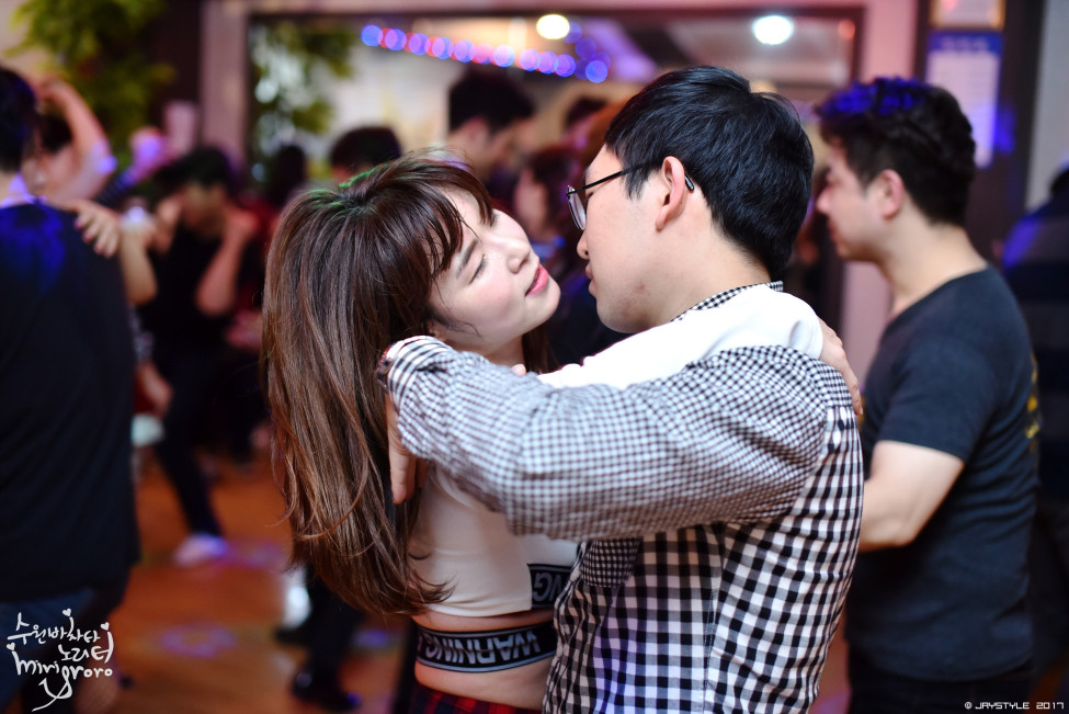 1028917540_KfsykE7B_JAY_10204.jpg