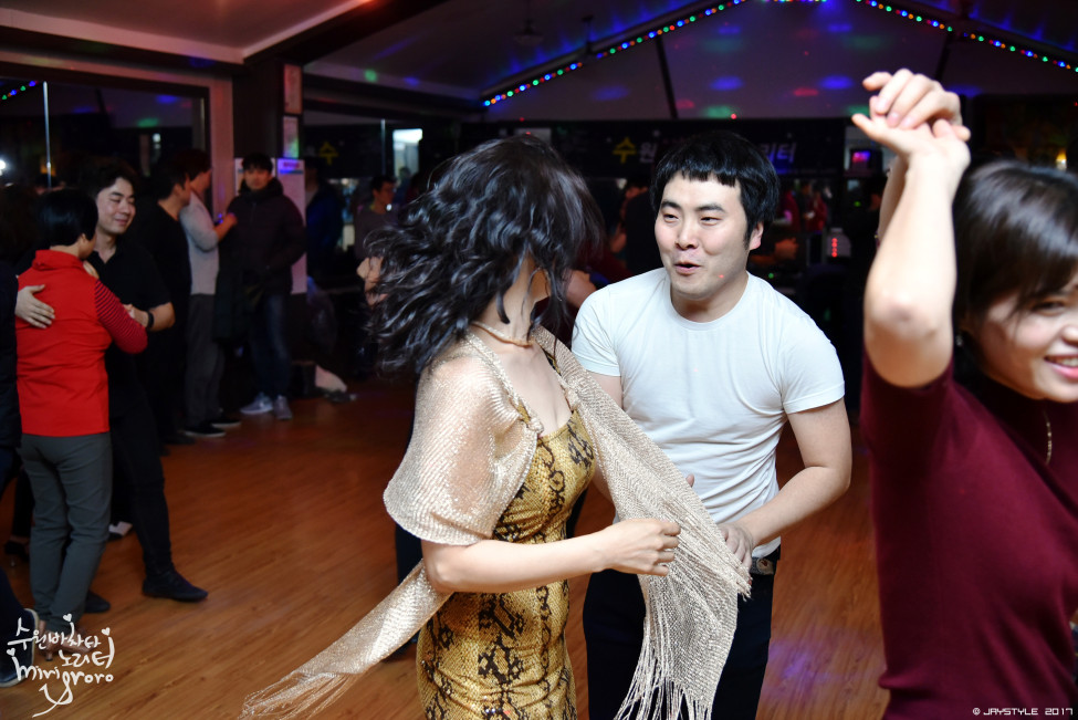 1028917540_VKMv1YEI_JAY_09642.jpg
