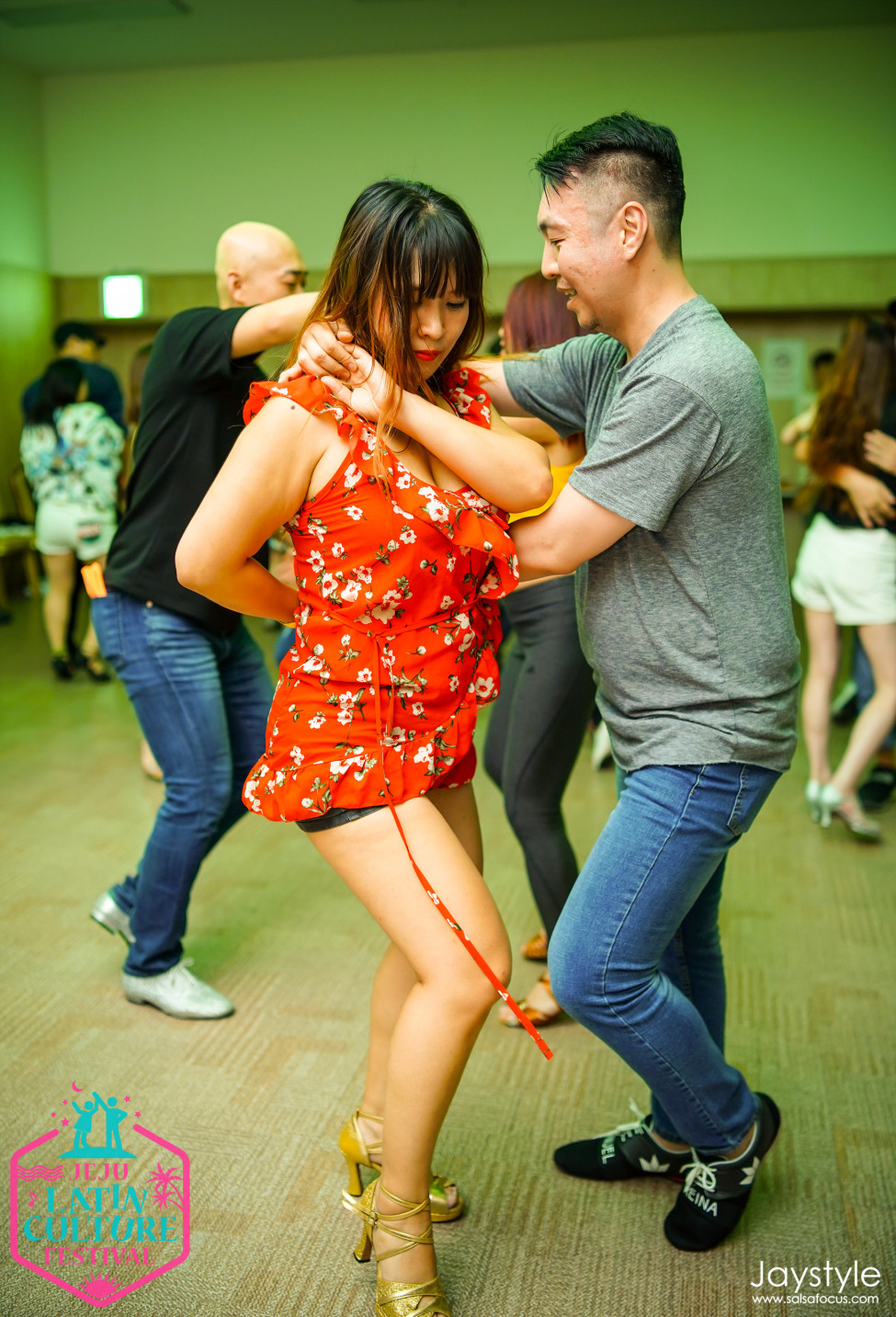 2039003761_JHhAxeKy_JAY11244as.jpg