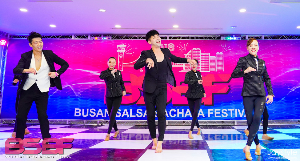 2039003761_eun3RX9s_JAY08901as_logo.jpg