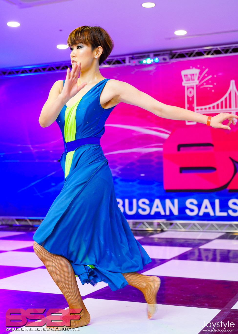 2039003761_p1vtrxgs_JAY09114as_logo.jpg