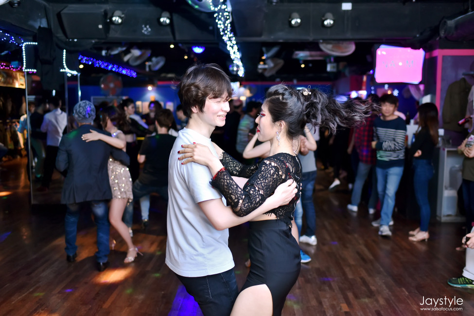 3421704660_IE5n7LAY_JAY_7100_S.jpg