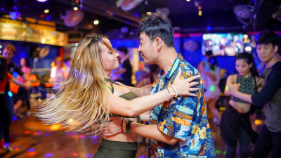 2018.0728 Chavez y Silvia Bachata Fati Party in Naomi 3/3