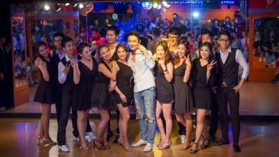 에버라틴 기수 주년 파티 in LaSalsa